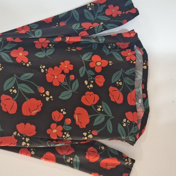 Girl's Black & Red long sleeved blouse - Picture 6 of 8